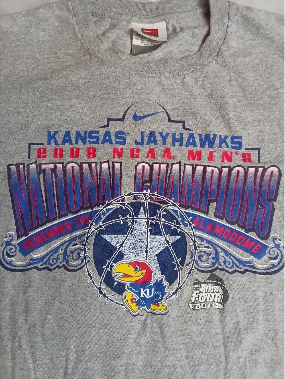 Nike 2008 Kansas Jayhawks T-Shirt Large NCAA Champions NBA Basketball Final Four
